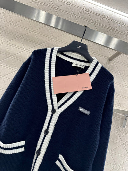 Loose knitted wool cardigan